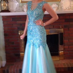 PROM DRESS